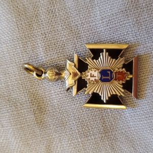 Vintage Watch Fob / Pendant / Charm Odd Fellows FLT